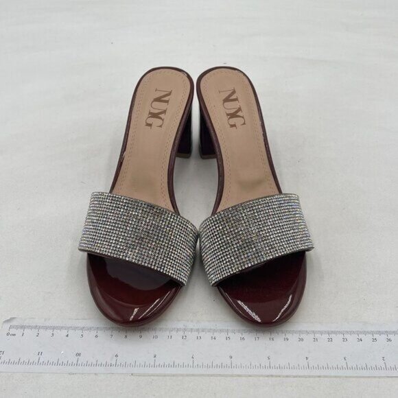 NYC Women's Stylish Silver and Brown Slippers - Picture 2 of 6